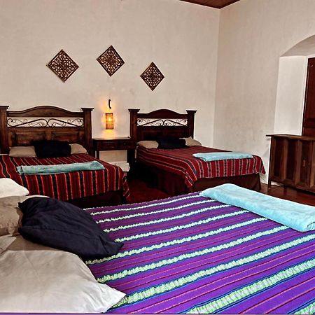 El Extranjero Hostal Antigua Esterno foto