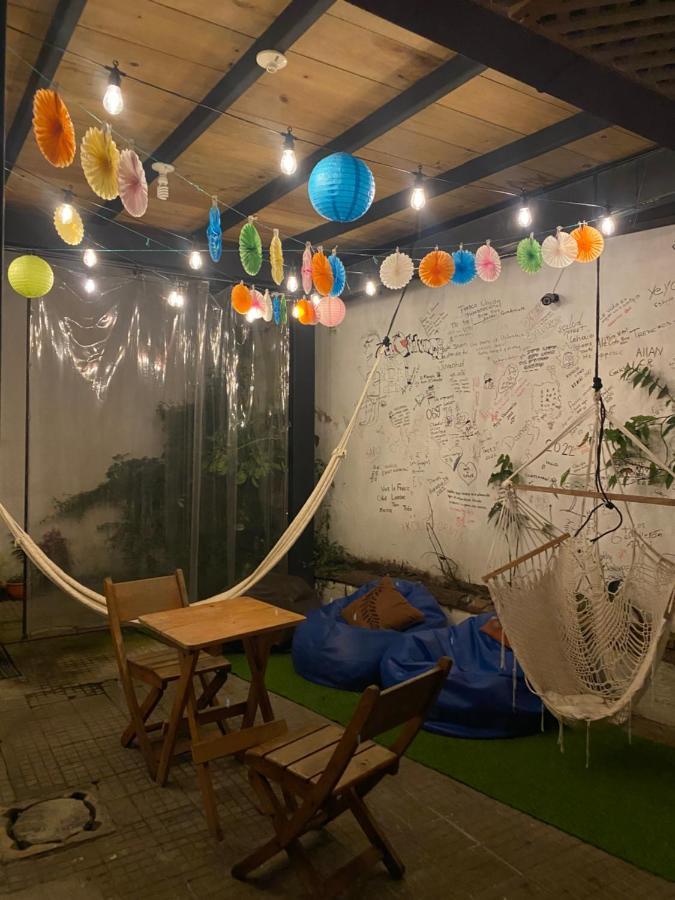 El Extranjero Hostal Antigua Esterno foto