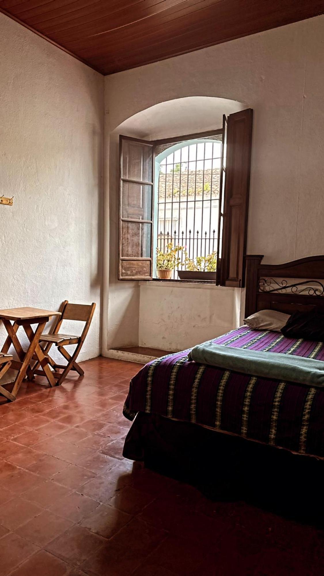El Extranjero Hostal Antigua Esterno foto